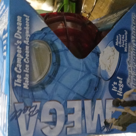 Ice cream maker - Picture 3 of 5